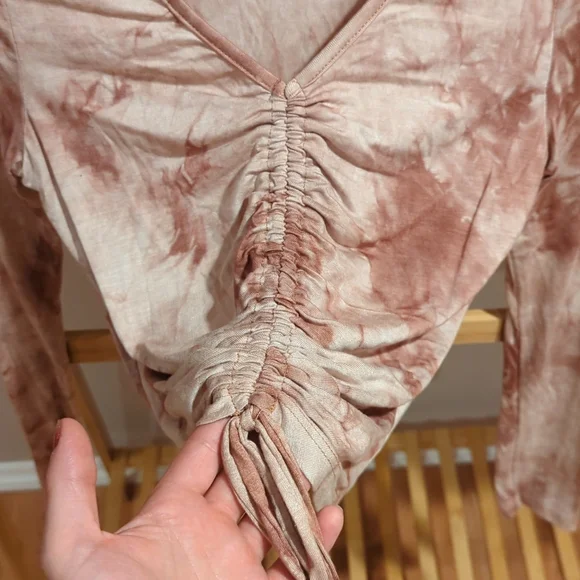 Soft runch front long sleeves - Picture 2 of 3